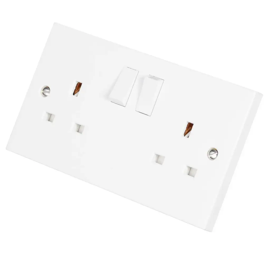 Click 13A 2 Gang Switched Socket Outlet   