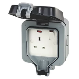 BRITISH GENERAL IP66 13A 1-GANG DP WEATHERPROOF OUTDOOR SWITCHED SOCKET